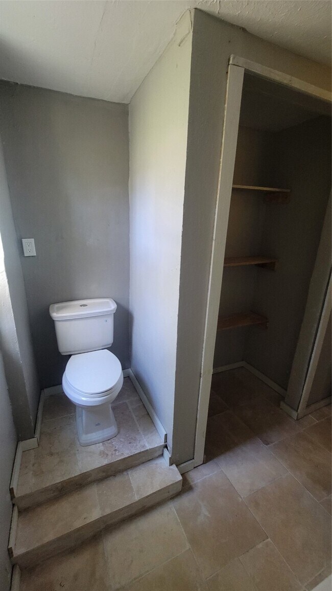 Building Photo - 12018 Sandpiper Rd