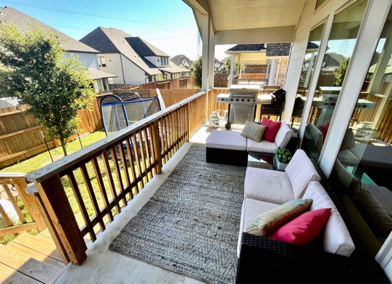 Building Photo - 2126 Thayer Cv