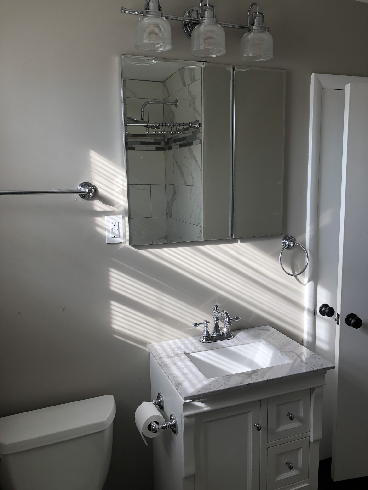 Bath - 611 Thrush Pl