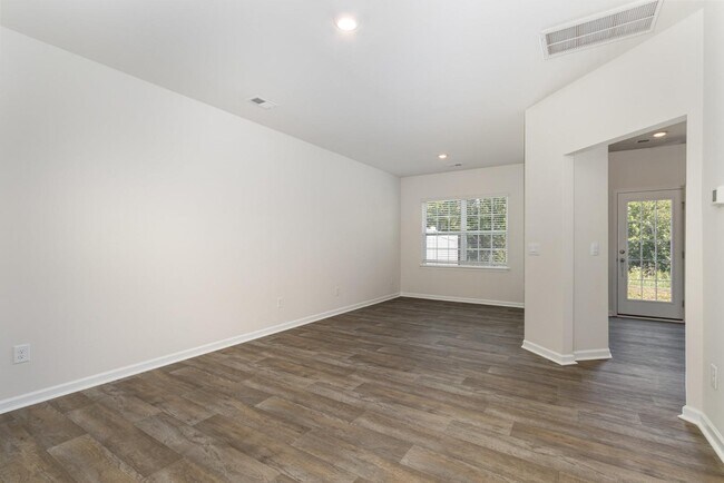Building Photo - 5210 Henley Ridge Drive