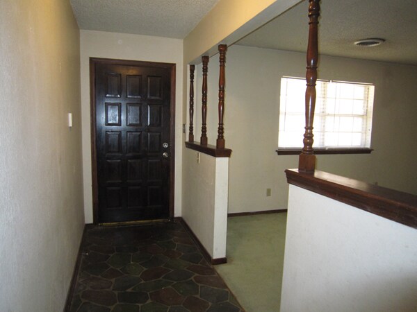 Building Photo - 4910 Fox Ct