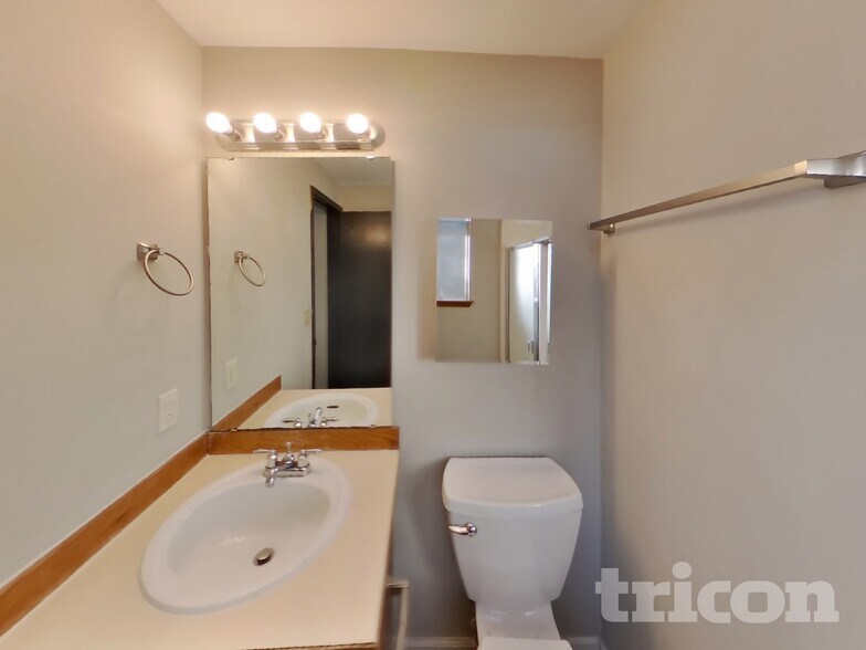 Building Photo - 1403 Cedar Ridge Ct