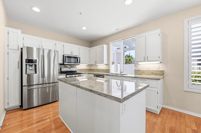 Building Photo - 2031 Bravado St