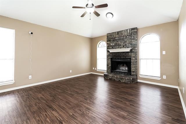 Building Photo - 10253 Sunset View Dr