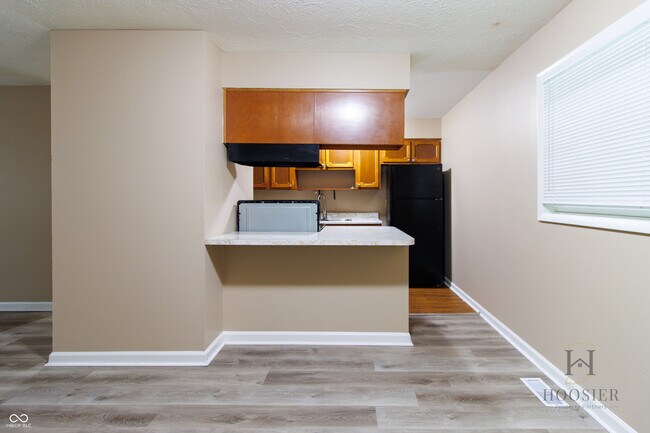 Building Photo - 3914 Richelieu Rd
