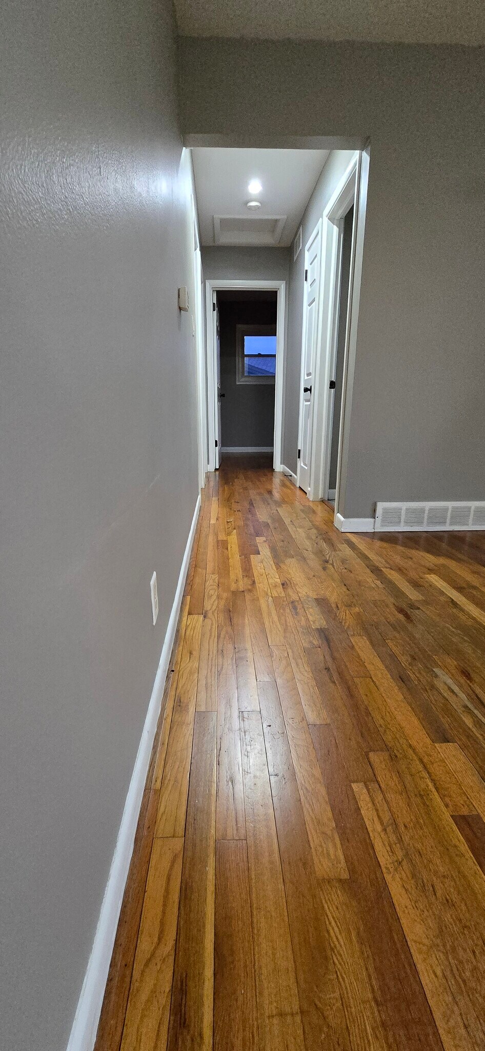 Building Photo - 2636 Wedgewood Rd