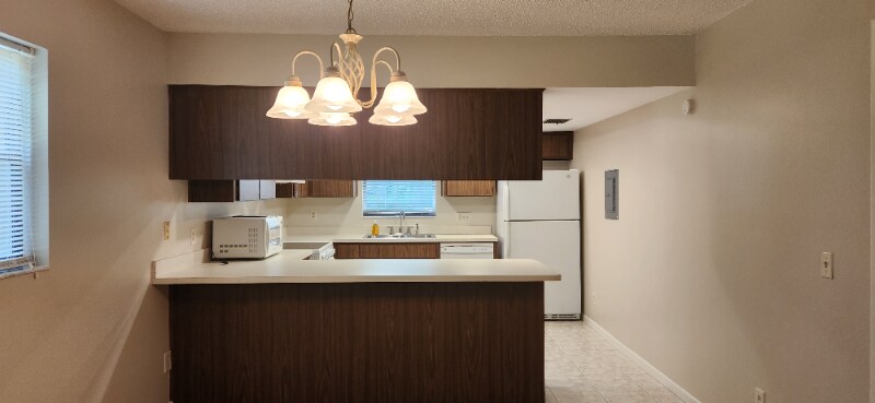 Building Photo - 1400 Tarpon Woods Blvd