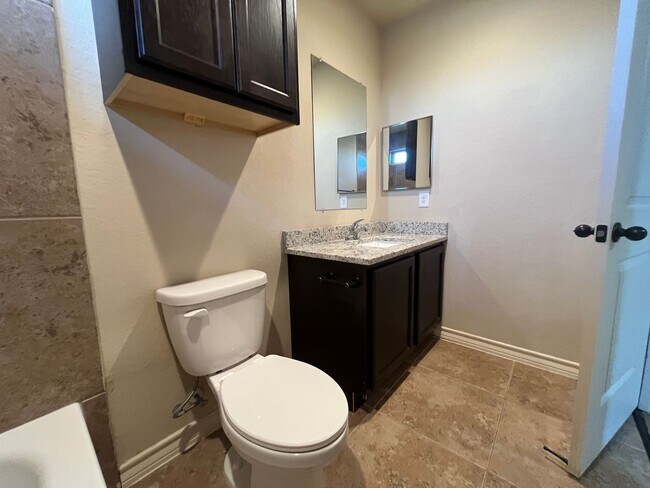 Building Photo - 13903 Annas Way #102, San Antonio, TX. 78233