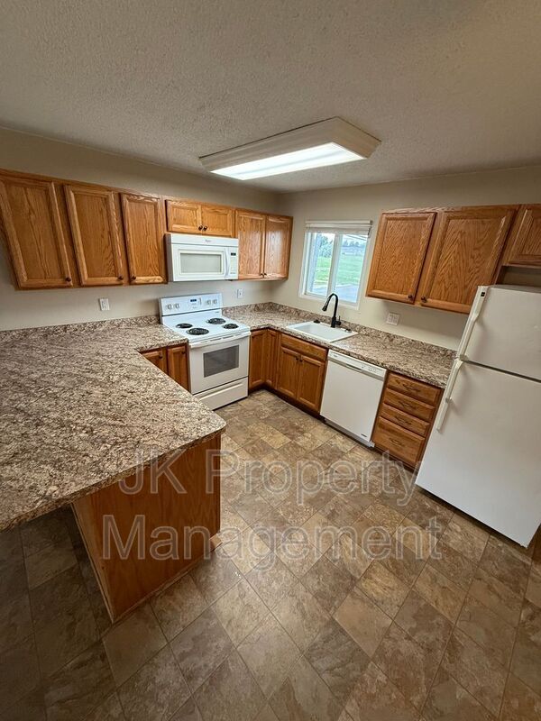 Building Photo - 4604 3rd Ave S