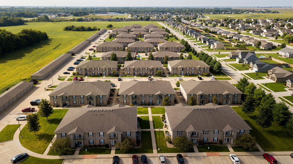 Building Photo - Prairie Vista