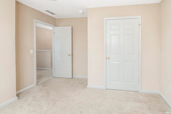 Building Photo - 5713 W Monarch Ct