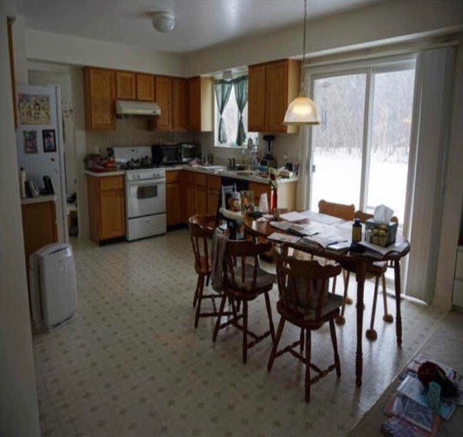 Building Photo - 2280 Moss Rose Ct