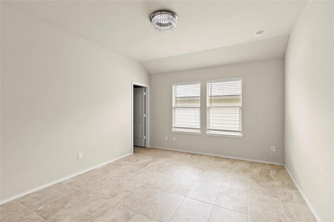 Building Photo - 117 Blanco Dr