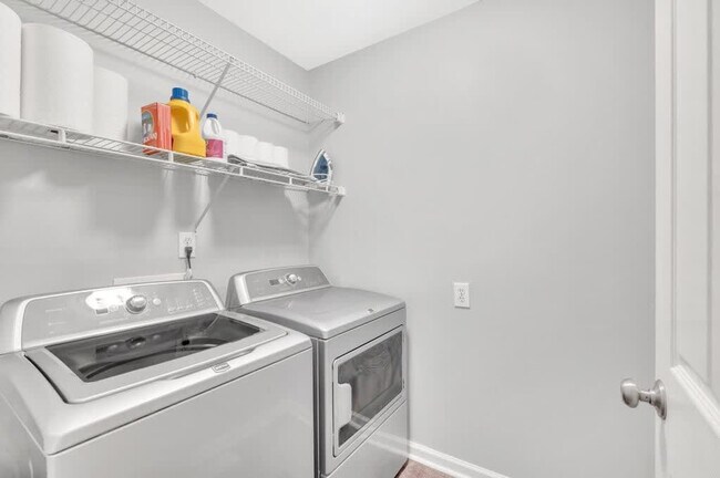 Building Photo - 254 Beaten Path Rd