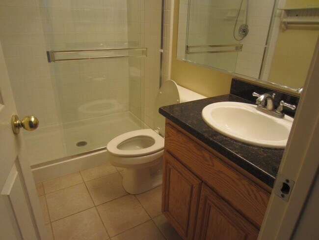 Building Photo - 3475 High Point Pl