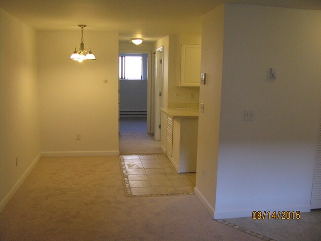 Building Photo - 1020 Southern Artery