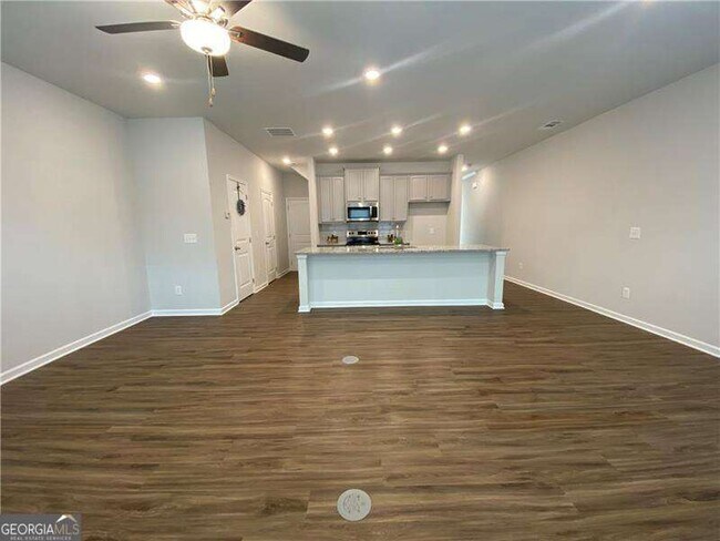 Building Photo - 284 Whitetail Cir