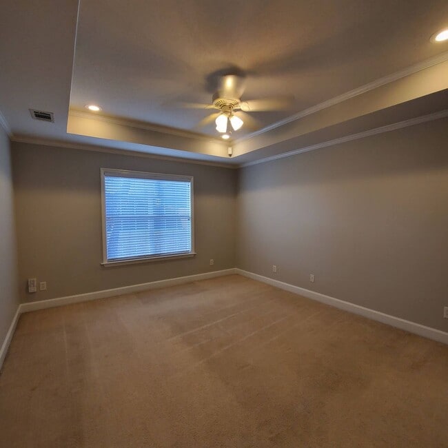 Building Photo - Elegant 3/2 Home in Highlands - Your Georg...