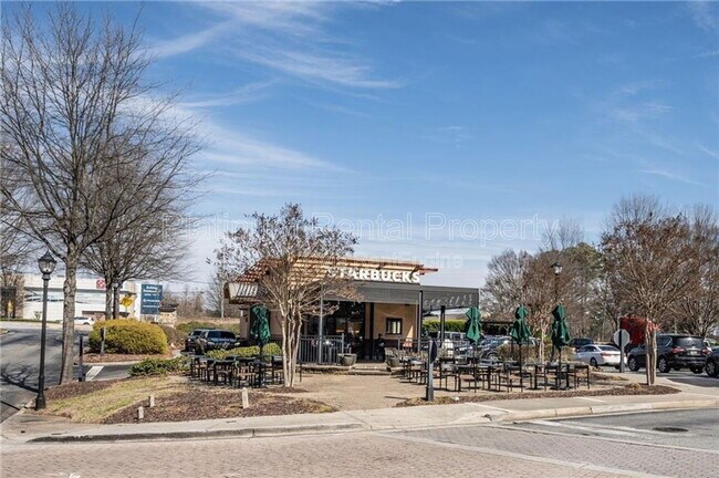 Building Photo - 4805 W Village Way