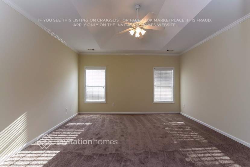 Building Photo - 3465 Gardenside Dr SW