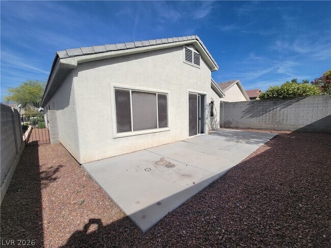 Building Photo - 3274 Bronze Leaf St