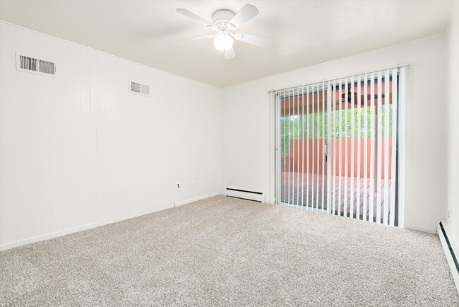 Building Photo - 850 W Chenango Ave