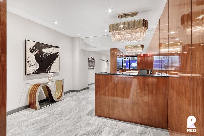 Building Photo - 15 W 55th St