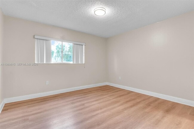 Building Photo - 2690 W 76th St