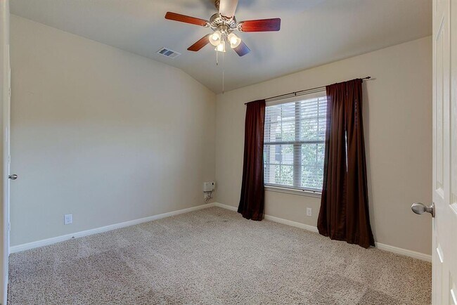Building Photo - 1310 W Parmer Ln