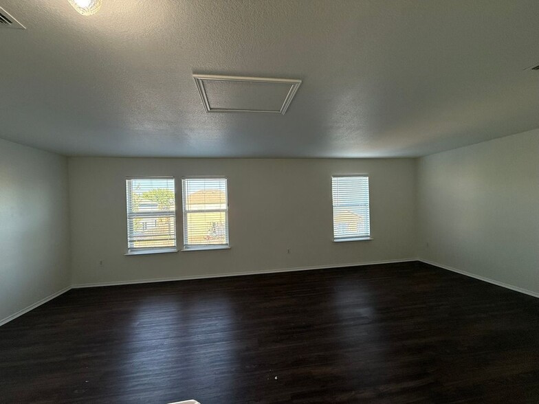 Building Photo - 7712 Copper Hollow