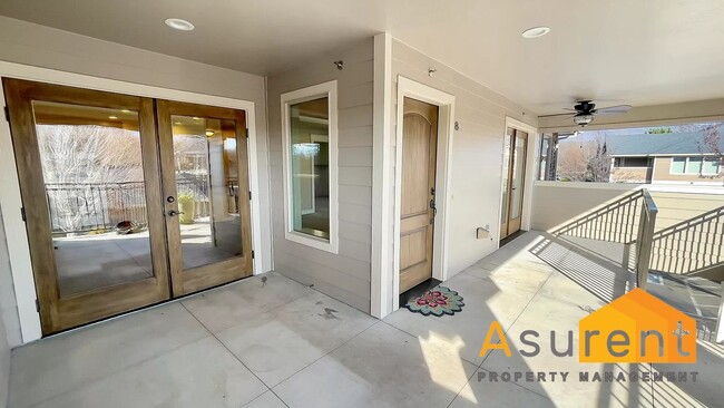 Building Photo - MOVE-IN SPECIAL: Half Off First Month's Rent w/ 18 Month Lease