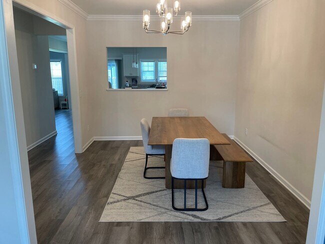 Building Photo - Stunning 4BR Home with Fenced Yard, Loft & Luxury Finishes in Elgin! Available June 2026!