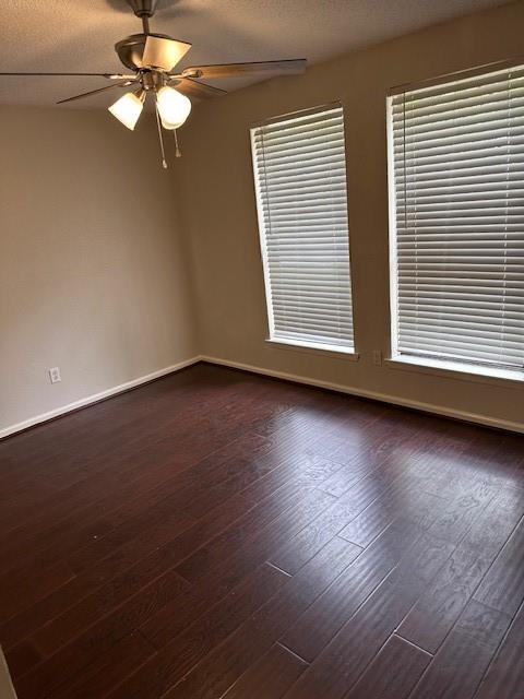 Building Photo - 23711 Farm Hill Dr