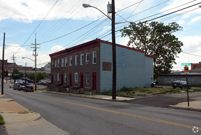 Building Photo - 107-115 Church St