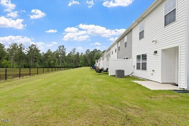 Building Photo - 96 March Crk Dr