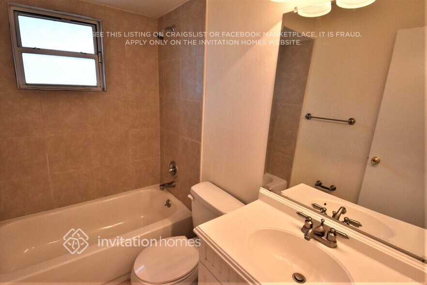 Building Photo - 1469 Coronet Dr