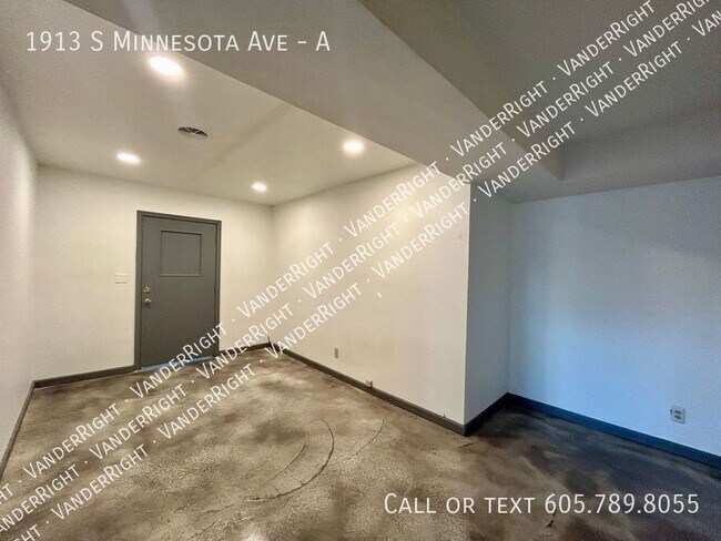 Building Photo - 1913 S Minnesota Ave