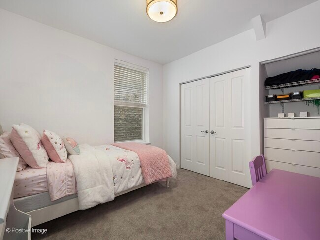 Building Photo - 3502 W Diversey Ave