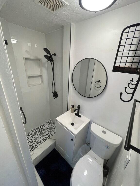 Building Photo - 5537 SW 6th St