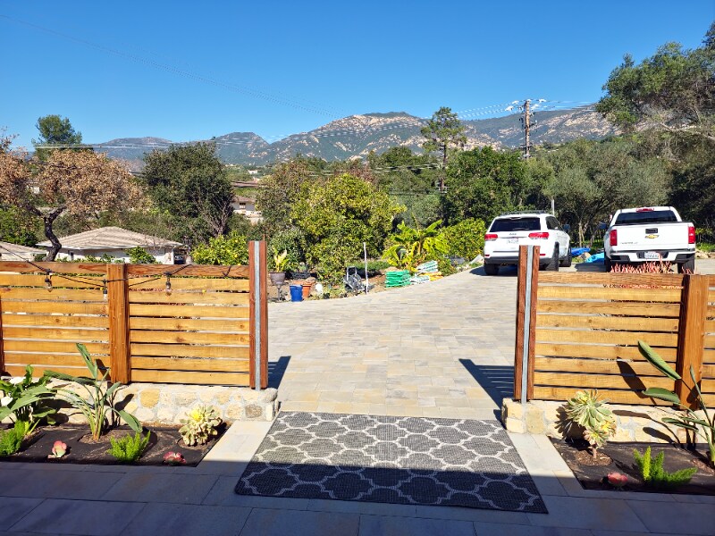 Building Photo - 1112 N Ontare Rd