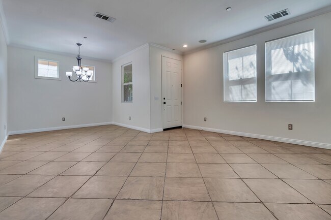 Building Photo - 8798 Nozay Ln