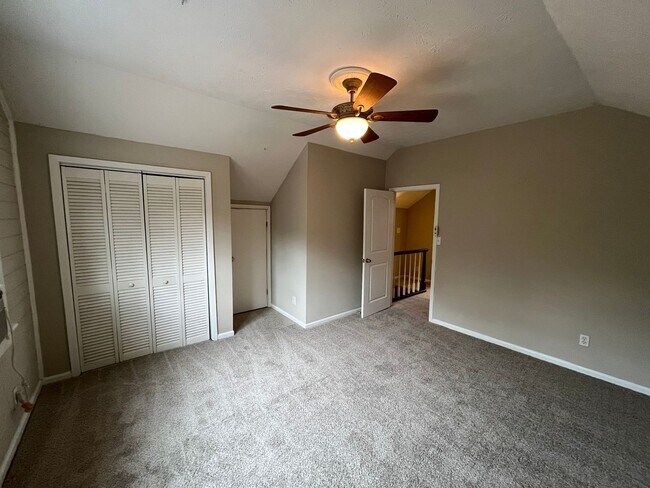 Building Photo - Blending Relaxation & Sophistication to Create the Ideal Place.