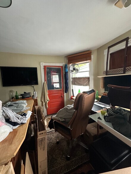 Building Photo - 21 Speridakis Ter