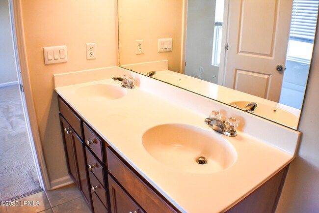 Building Photo - 48 Pennyroyal Way