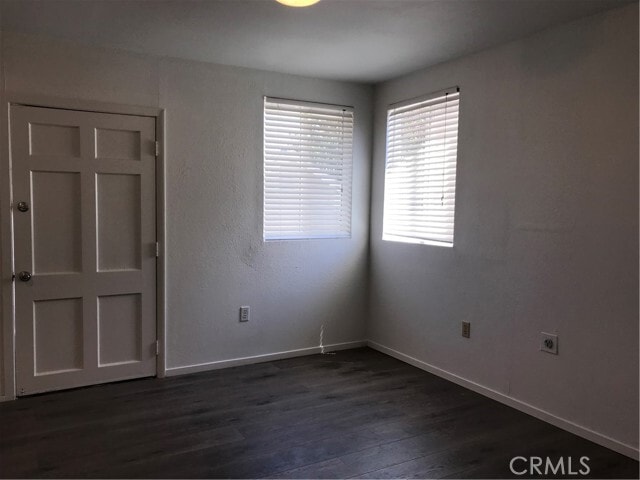 Building Photo - 845 3rd St