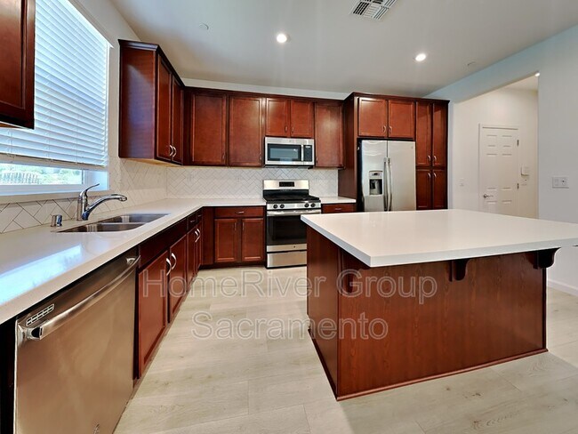 Building Photo - 1169 Knox Way