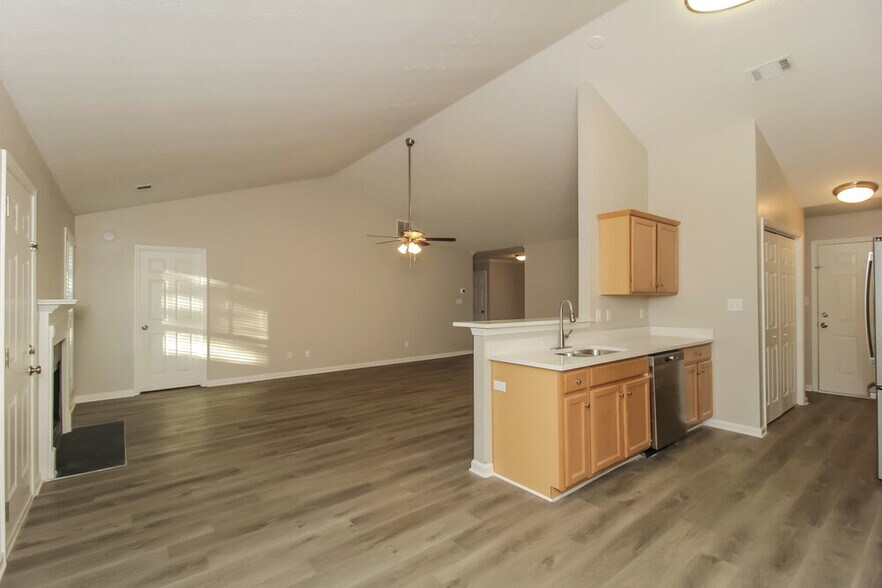 Building Photo - 100 Klintfield Trail