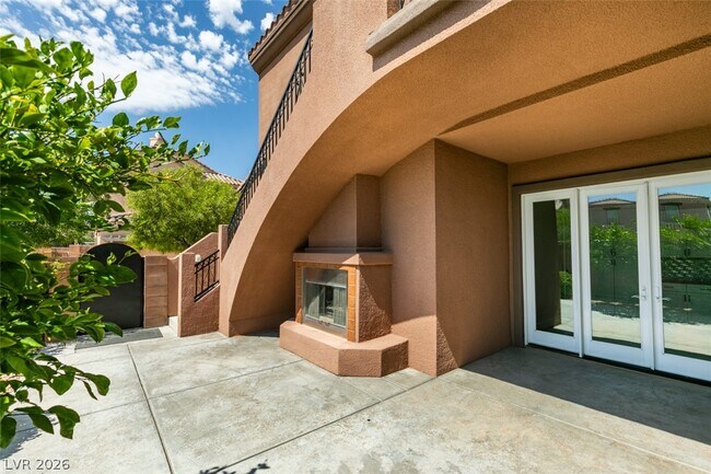 Building Photo - 11370 Merado Peak Dr