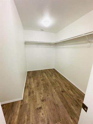 Building Photo - 916 Glenndon Dr