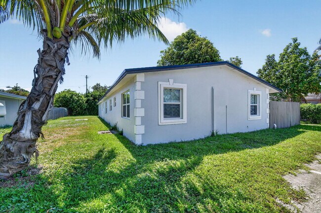 Building Photo - 3384 Rudolph Rd